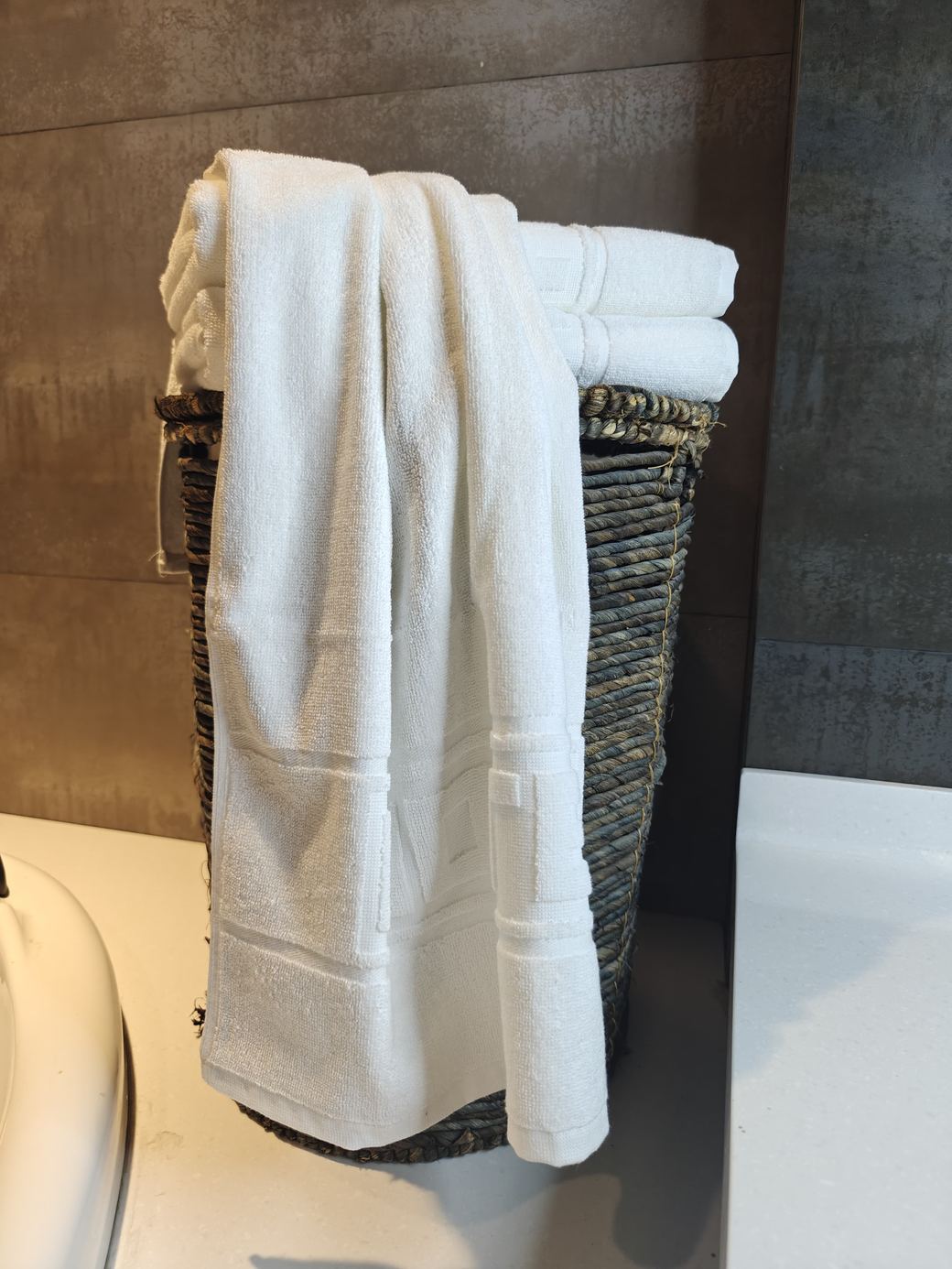 White 670-680 GSM combed cotton hotel towels stacked